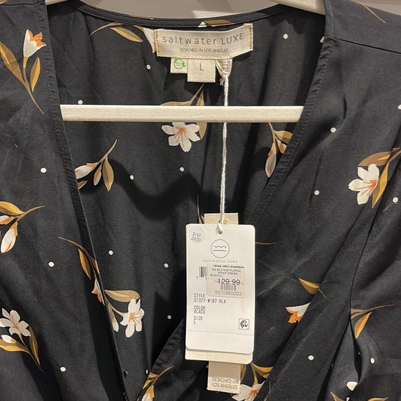 Printed Wrap Dress, High-Low Size L - Picture 4 of 4